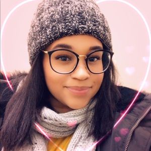 Meet your Posher, Leslie